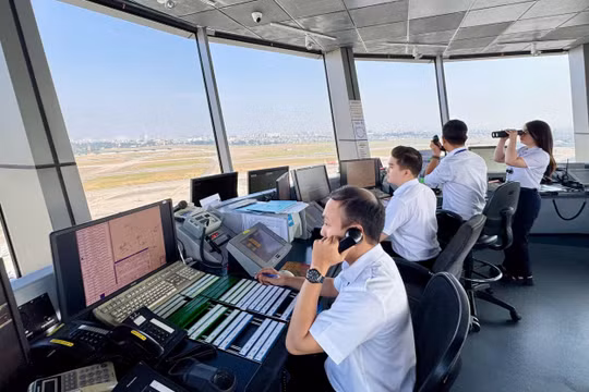 Điều hành an toàn gần 500 nghìn chuyến bay qua 6 tháng của năm 2026