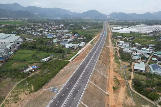 Hình ảnh cao tốc Bắc - Nam đoạn Quy Nhơn - Chí Thạnh. Ảnh: TL.