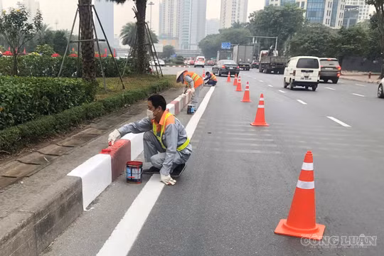 Quốc khánh 2/9, ra quân chỉnh trang hạ tầng giao thông Thủ đô