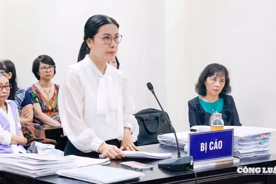Bị cáo Nguyễn Thị Bình tại phiên toà.