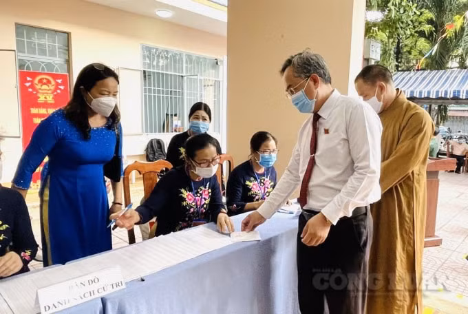 Ông Nguyễn Văn Thọ, Chủ tịch UBND Tỉnh Bà Rịa - Vũng Tàu tham gia ngày bầu cử