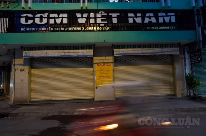 Một số cơ sở kinh doanh cũng đóng cửa - Nguồn: Phú Nguyên