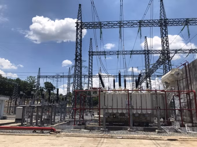 Máy biến áp AT1 220kV – 250MVA tại TBA 220kV Sơn Hà đã hoàn thành đóng điện.