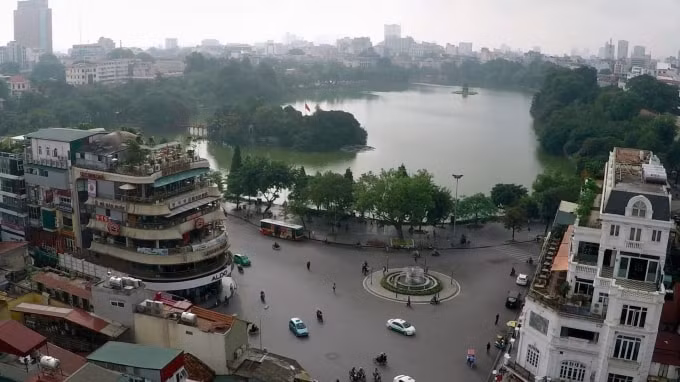 Theo Sở Du lịch Hà Nội, năm tháng đầu năm 2021, Hà Nội đón 2,89 triệu lượt khách, giảm 6,7% so với năm ngoái.
