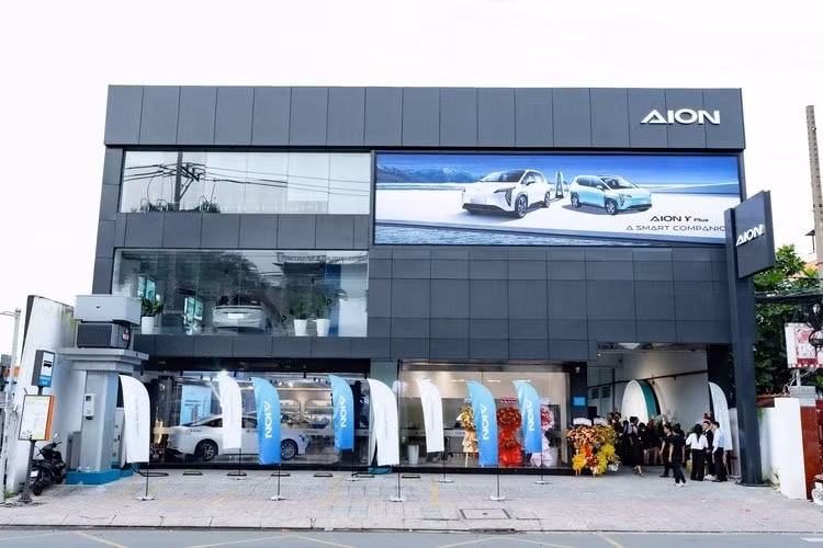 aion dong cua showroom duy nhat tai viet nam chua ban duoc xe nao ra thi truong hinh 1