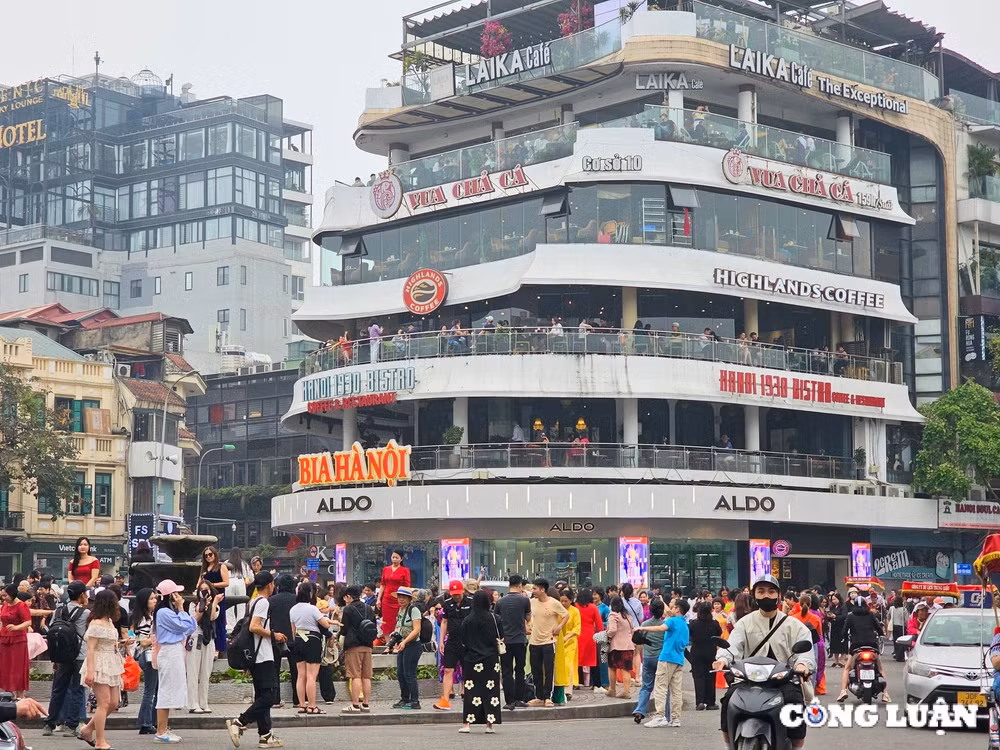 pgsts bui hoai son cai tao khong gian van hoa o ho guom la mot buoc di tao bao can thiet hinh 2