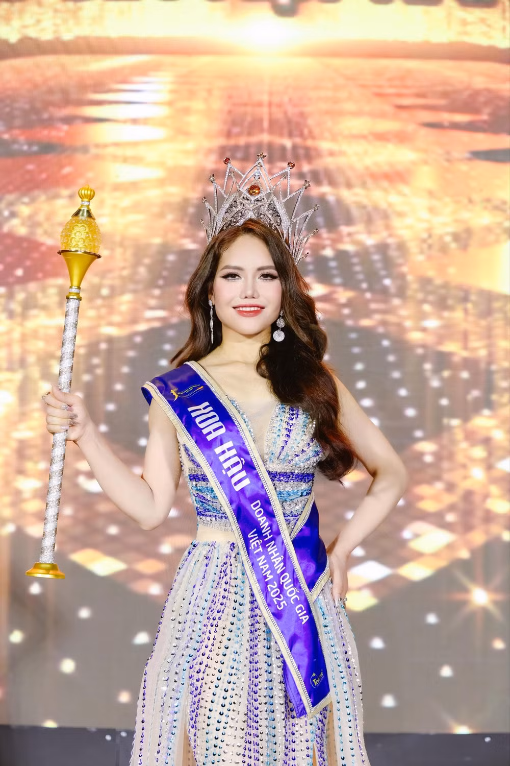 minh hong nu doanh nhan bac ninh doat vuong mien hoa hau doanh nhan quoc gia viet nam mua 2 hinh 8