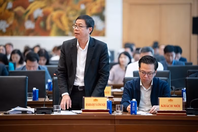 dai bieu quoc hoi de nghi bo sung danh muc san pham gay mat an toan vao trong luat hinh 3
