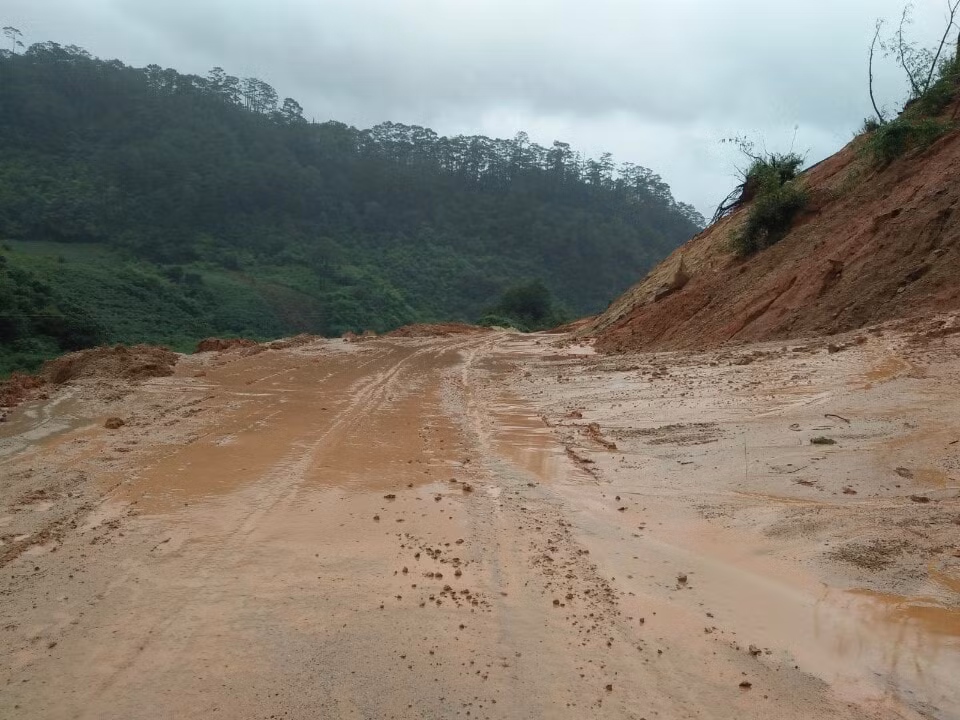 kon tum moi thau 143 ty xay dung duong noi tu quoc lo 40b di xa dak pxi hinh 1