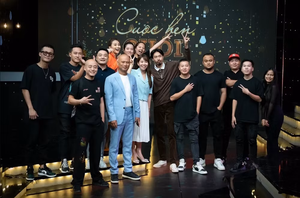 cuoc hen cuoi tuan chuong trinh mang dau an but pha manh me doi moi sang tao khong ngung hinh 2