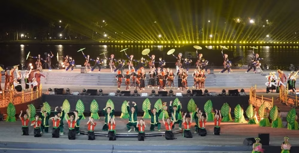toi nay 25 3 khai mac nam du lich quoc gia hue 2025 tren song huong hinh 2