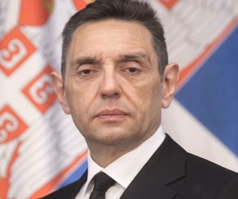 pho thu tuong serbia nga giup ngan chan bieu tinh do nha nuoc ngam kich dong hinh 1