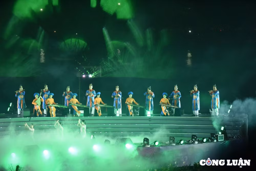 hoanh trang le khai mac nam du lich quoc gia hue 2025 hinh 7