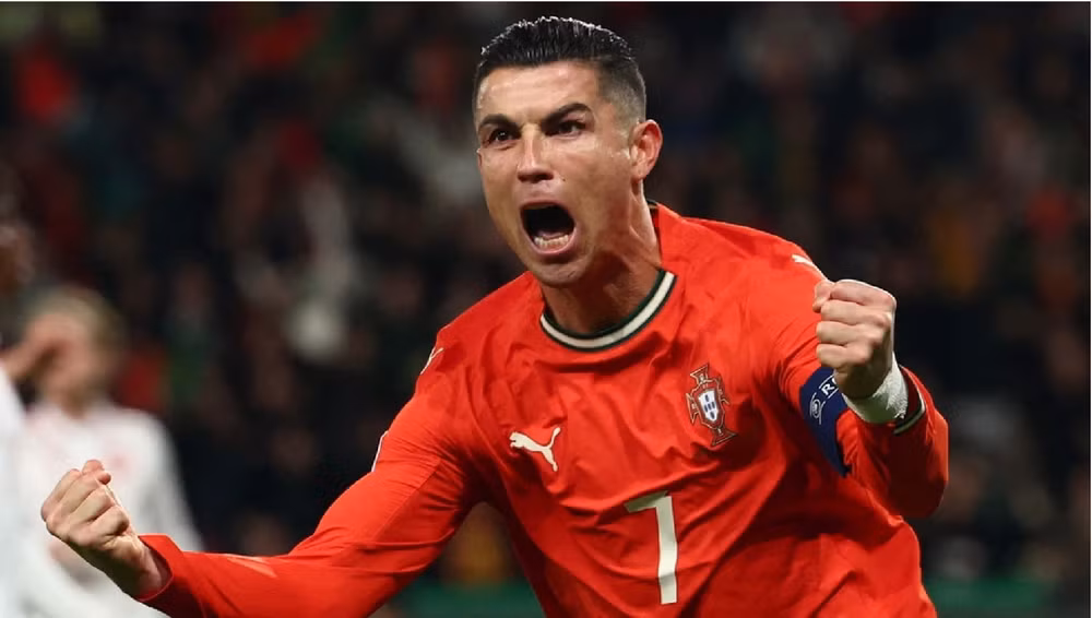ronaldo toa sang bo dao nha gianh ve vao ban ket nations league hinh 1