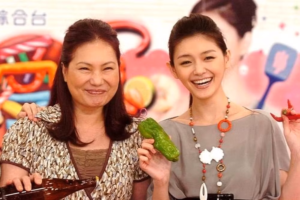sau dam tang chong cu va me tu hy vien lai tranh chap ve tien bac hinh 1