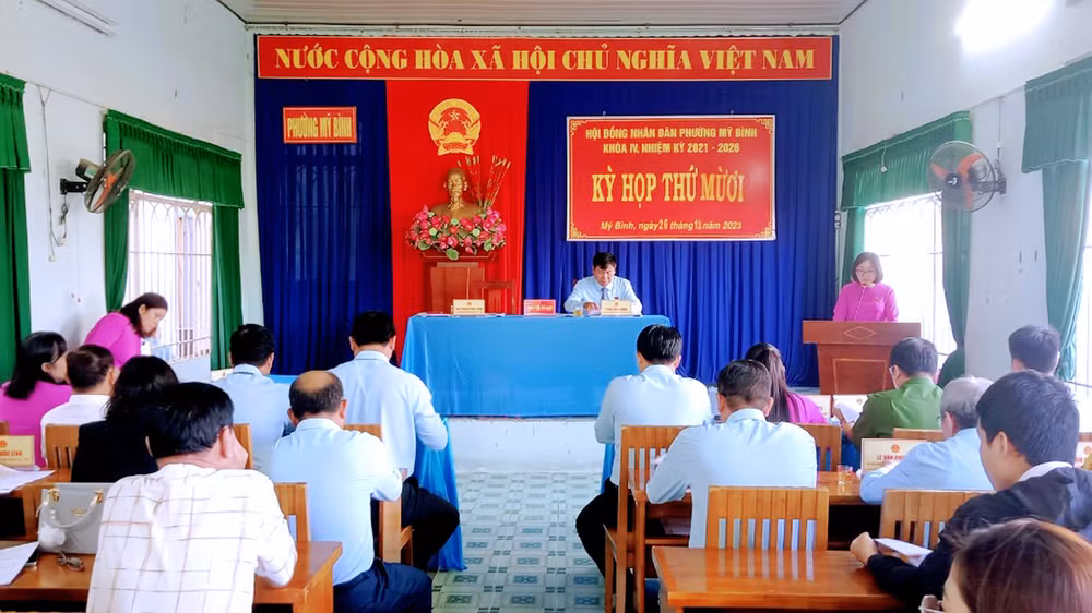 hoi dong nhan dan xa phuong co quyen dinh chi thi hanh bai bo van ban trai luat cua ubnd cung cap hinh 1