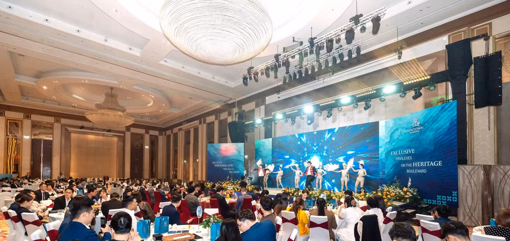 bung no doanh so tai su kien gioi thieu bo suu tap can ho cao cap duoc menh danh dinh thu mat bien duy nhat tai da nang hinh 1