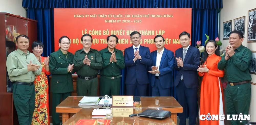 dong chi than duc nam duoc chi dinh giu chuc bi thu chi bo hoi cuu thanh nien xung phong viet nam hinh 6