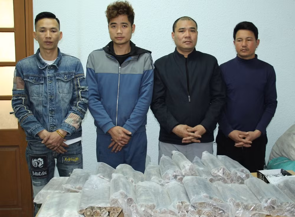 bat qua tang cac doi tuong mua ban trai phep vat lieu no hinh 1