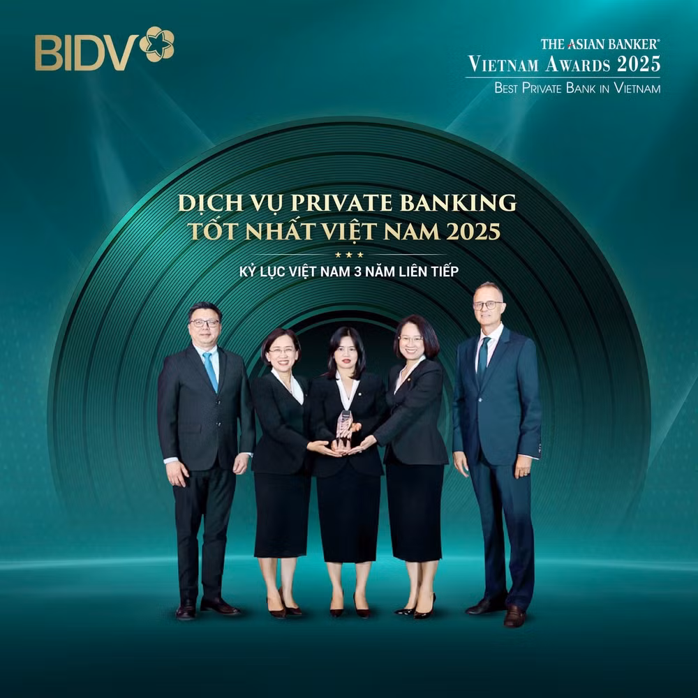 khang dinh vi the dan dau bidv nhan tron bo giai thuong danh gia tu the asian banker hinh 2