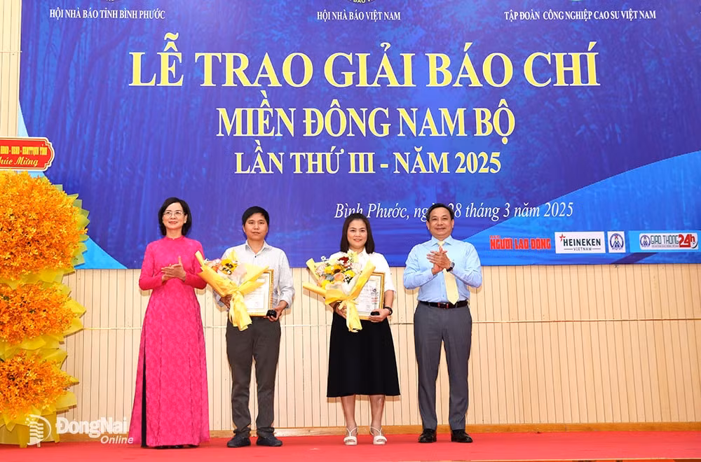 giai bao chi mien dong nam bo lan thu iii 2025 trao giai cho 22 tac pham xuat sac hinh 2
