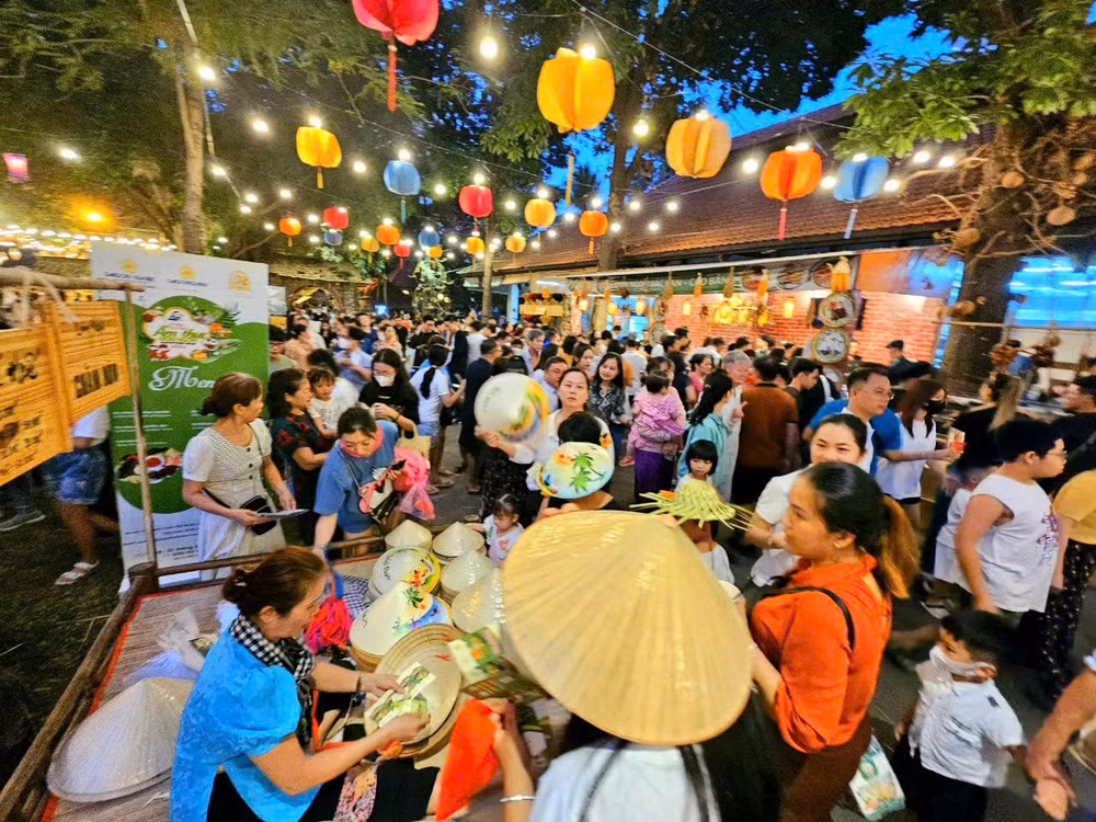 doc dao le hoi van hoa am thuc quy tu 600 mon ngon tu khap ba mien hinh 1