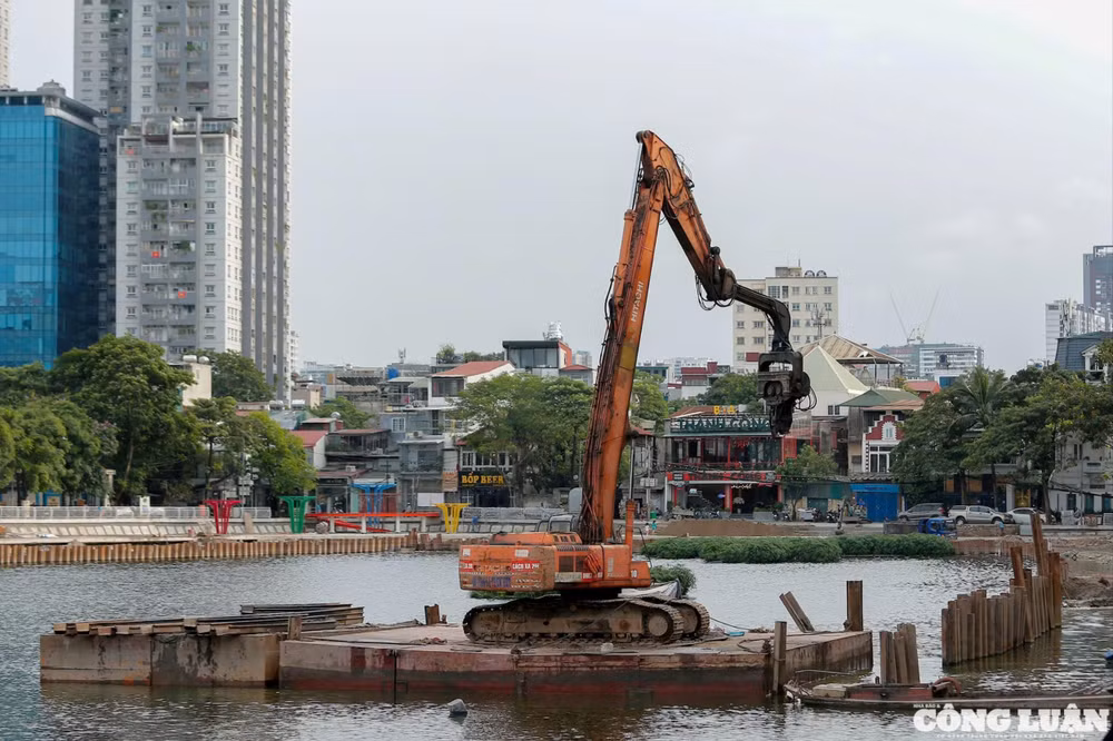 Dự kiến sau cải tạo, hồ Hoàng Cầu sẽ khang trang, sạch đẹp với kiến trúc hiện đại, trở thành điểm nhấn cảnh quan quan trọng, phục vụ nhu cầu sinh hoạt của người dân.
