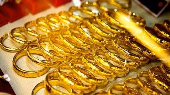 Giá vàng hôm nay 30/5/2025: Giá vàng thế giới tăng vọt trước tín hiệu lao động Mỹ suy yếu