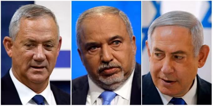 Từ trái qua phải: ông Benny Gantz, ông Avigdor Lieberman và ông Benjamin Netanyahu. Ảnh: Reuters