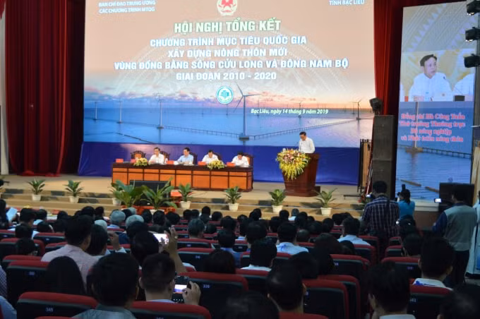 Quang cảnh Hội nghị tổng kết 10 năm thực hiện Chương trình MTQG xây dựng nông thôn mới.