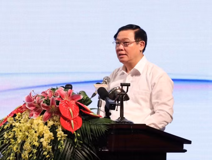 Phó Thủ tướng Vương Đình Huệ phát biểu tại Hội nghị tổng kết Chương trình mục tiêu quốc gia xây dựng nông thôn mới vùng Đồng bằng sông Hồng và Bắc Trung bộ giai đoạn 2010-2020. Ảnh: VGP