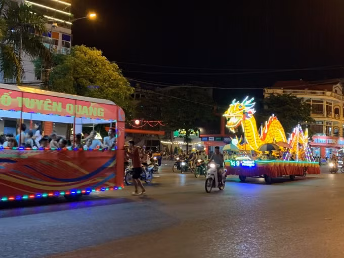 TP. Tuyên Quang sẽ là điểm đến đặc biệt của mùa Trung thu 2019. Ảnh: Thủy Tiên