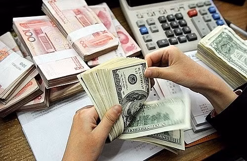 Tỷ giá ngoại tệ hôm nay 15/12: USD xuống mức thấp nhất 2 năm qua. Ảnh: TL.
