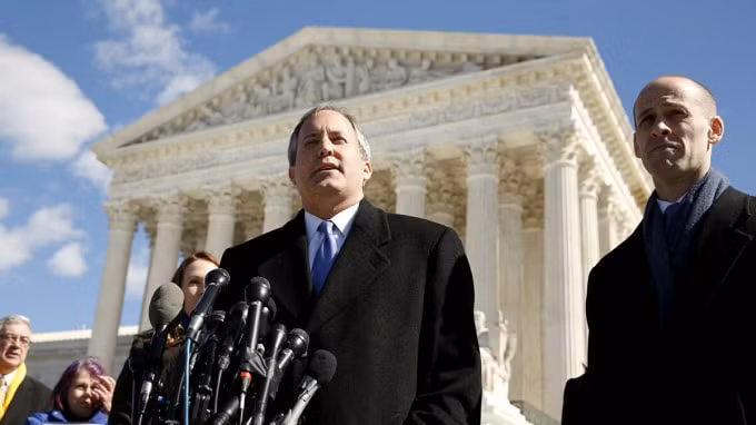 Bộ trưởng Tư pháp Texas Ken Paxton - Ảnh: Reuters