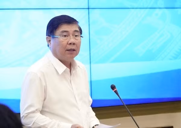 Chủ tịch UBND TP HCM Nguyễn Thành Phong thông tin lễ công bố thành lập TP Thủ Đức. Ảnh: TNO