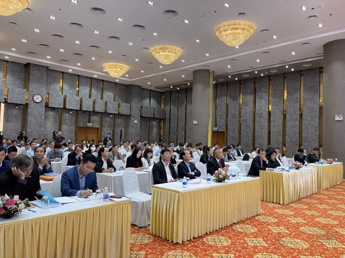 Đại diện Bộ NN&PTNT cùng các đơn vị tham dự hội nghị. Ảnh: Hoàng Dương