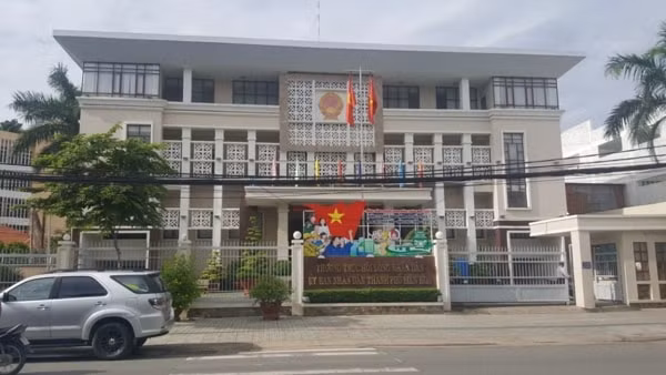 Nhiều cán bộ là lãnh đạo phòng ban thuộc UBND TP Biên Hòa được tuyển dụng sai quy định. Trong ảnh: Trụ sở UBND TP Biên Hòa
