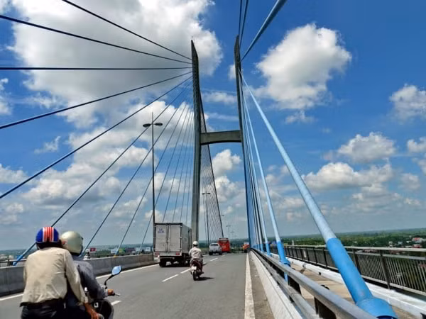 Cầu Mỹ Thuận - công trình do Ban quản lý dự án Mỹ Thuận làm chủ đầu tư trước khi chuyển đổi thành Tổng công ty Cửu Long vào năm 2011