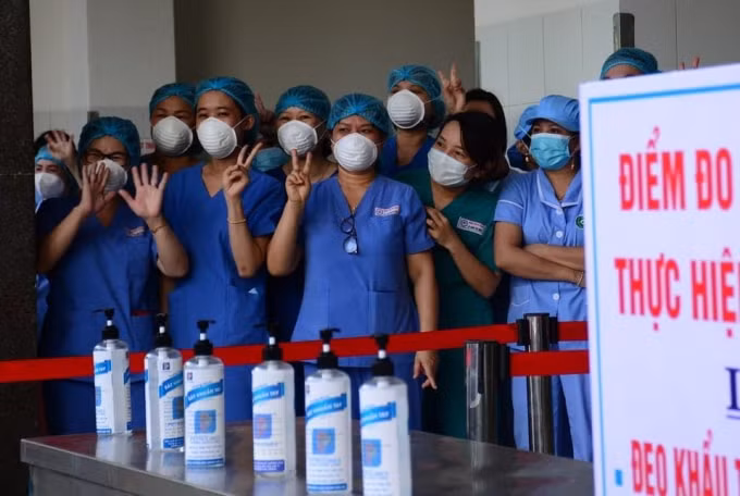 Cuốc chiến chống COVID -19 của ngành Y đã mang lại nhiều hiệu quả (ảnh TL).