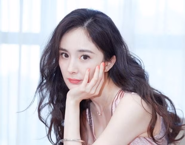 Dương Mịch là người phù hợp nhất với thông tin về 
