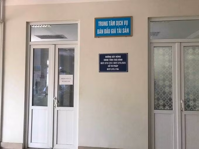 Trung Tâm Dịch vụ đấu giá tài sản nơi ông Vũ Bình G. làm việc.
