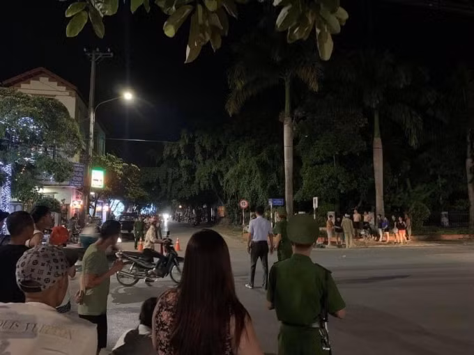 Hiện trường vụ việc đã được phong toả để phục vụ công tác điều tra. Ảnh: M.N
