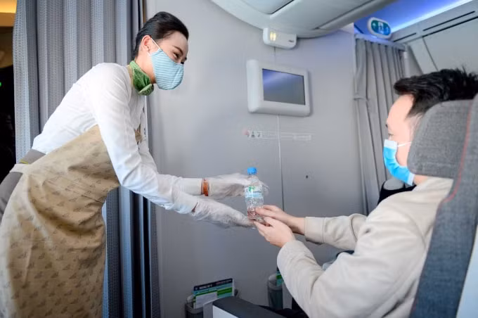 Bamboo Airways triển khai các biện pháp phòng chống dịch cũng như hỗ trợ toàn diện để khách hàng an tâm khi cất cánh cùng hãng.