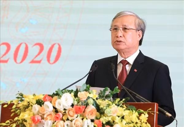 Đồng chí Trần Quốc Vượng, Ủy viên Bộ Chính trị, Thường trực Ban Bí thư phát biểu. Ảnh: TTXVN