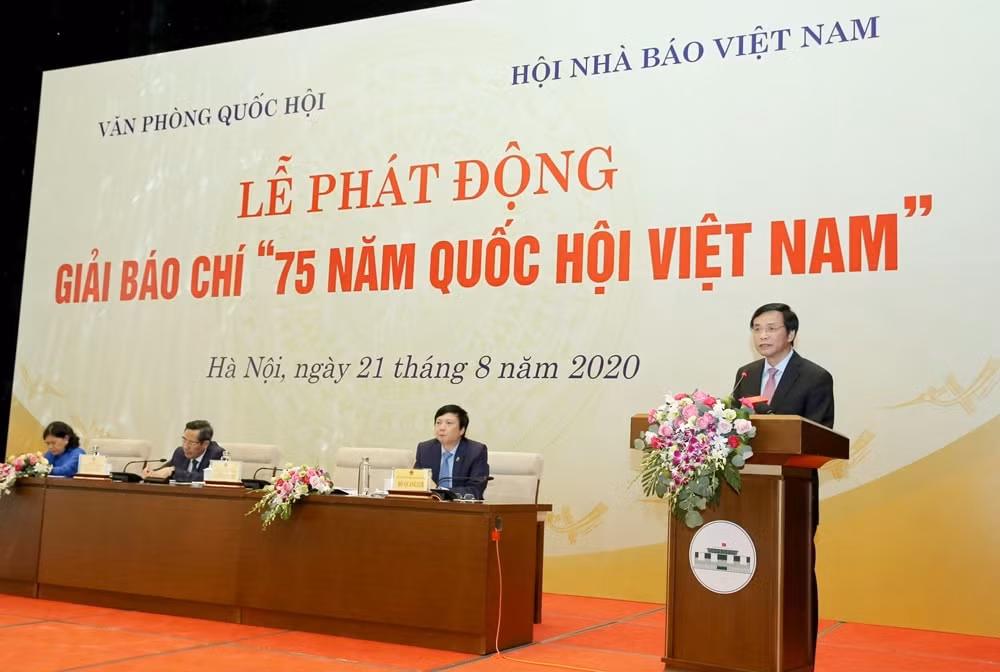 Tổng Thư ký Quốc hội Nguyễn Hạnh Phúc phát biểu tại buổi lễ. Ảnh: Sơn Hải