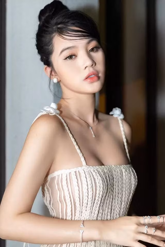 5E4C91A8-3987-498A-B3BC-E607C53990CF