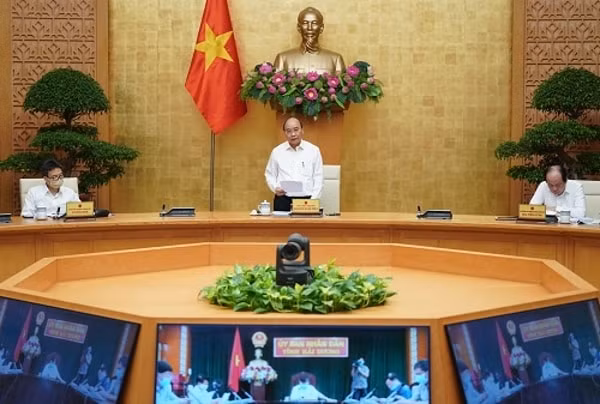 Thủ tướng Nguyễn Xuân Phúc chủ trì Hội nghị. Ảnh: VGP