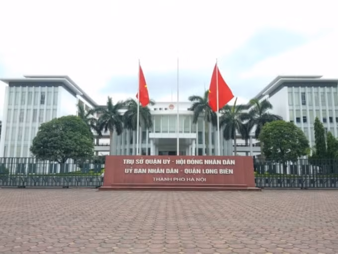 Trụ sở Quận ủy, HĐND, UBND quận Long Biên