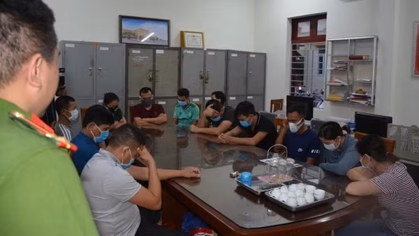 Các đối tượng tại cơ quan công an. Ảnh: Công an cung cấp