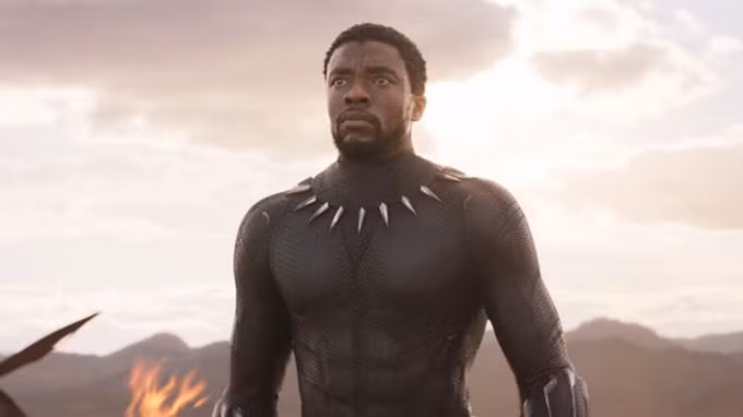 Chadwick Boseman, người thủ vai chính trong loạt phim Black Panther (Chiến binh Báo đen) đình đám của Marvel.
